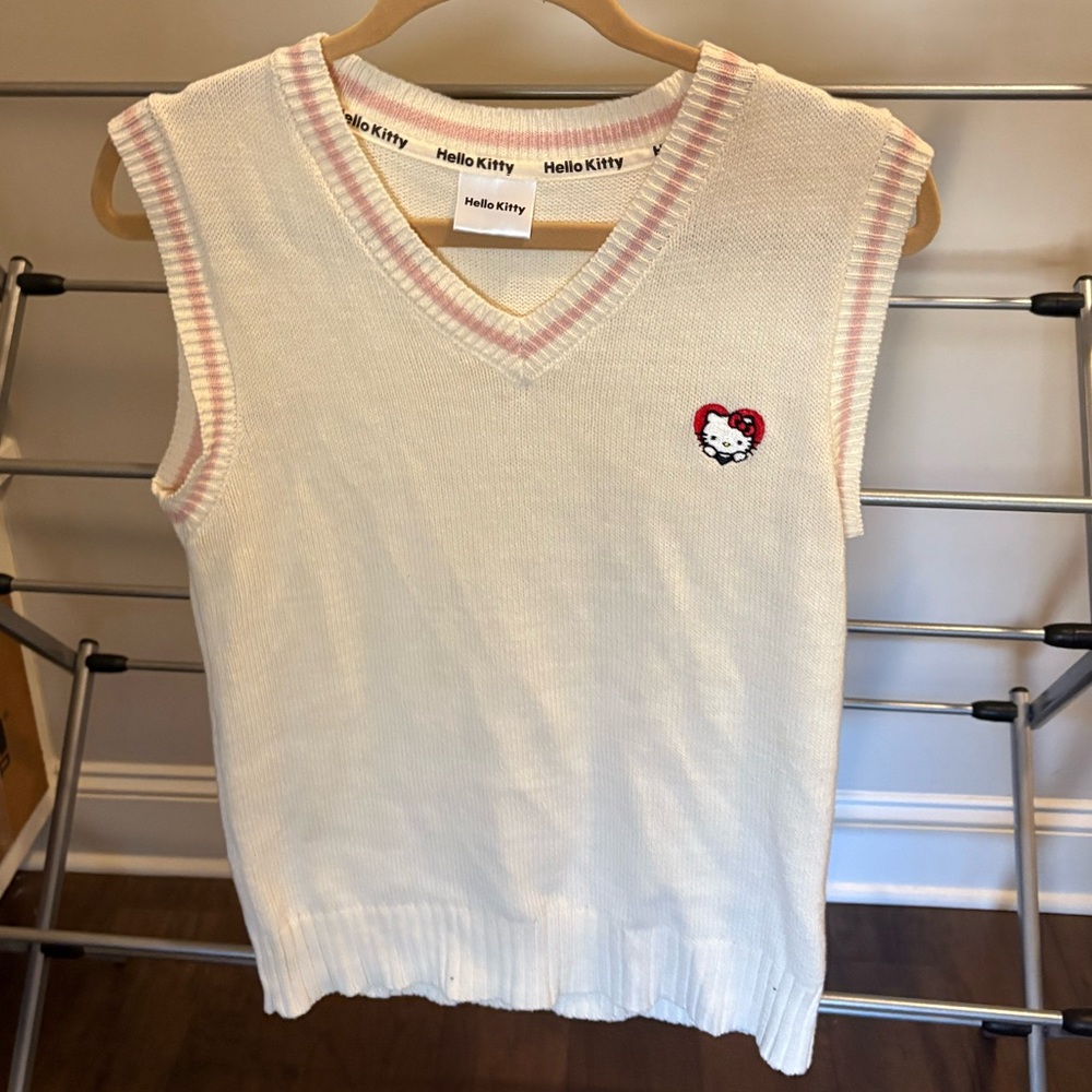 Adorable Hello Kitty Vest ❤️